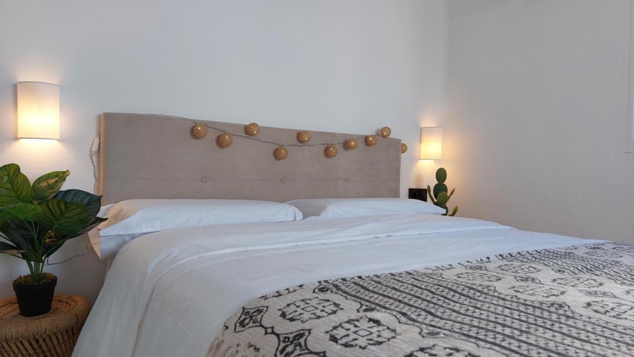 New Boho Home With Balcony, Private Garden And Communal Pool ネルハ エクステリア 写真