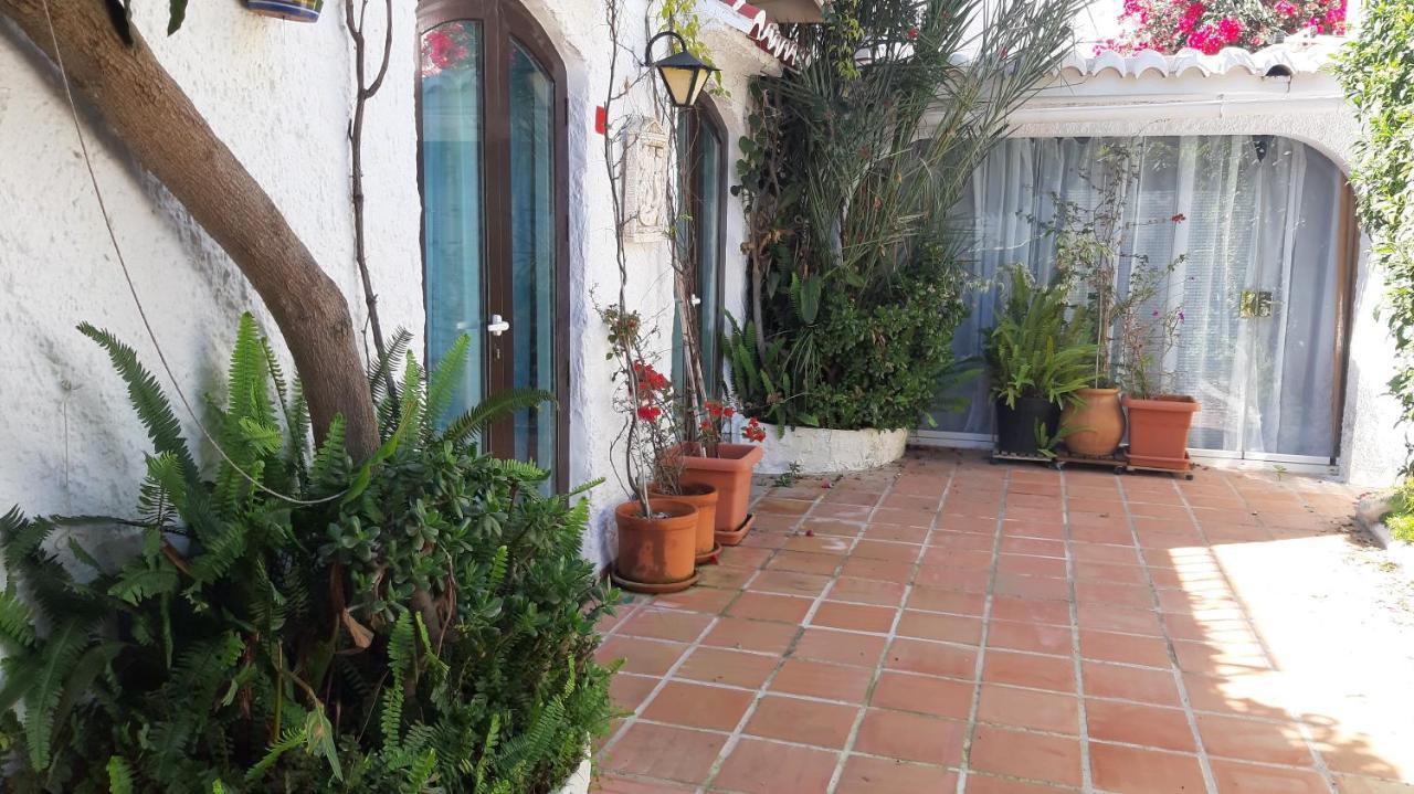 New Boho Home With Balcony, Private Garden And Communal Pool ネルハ エクステリア 写真